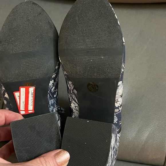 Stunning Blue‎ and Silver Booties - Picture 5 of 7